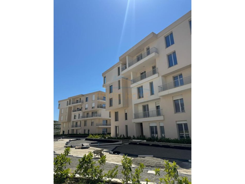 Durres, shitet apartament 2+1 Kati 3, 138 m² 302.874 € (Kompleksi &quot;Polifunksional &quot; ,Currila, Durrës)