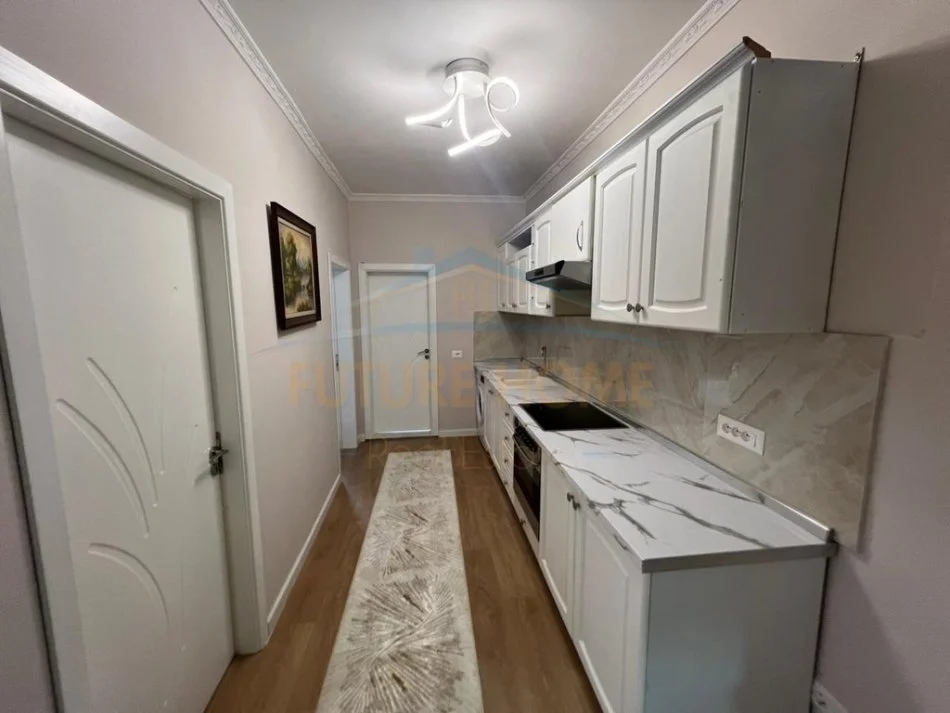 Tirane, shitet apartament 2+1 Kati 2, 81 m² 180.000 € (Rruga e Dibrës (Spitali Universitar Nënë Tereza))
