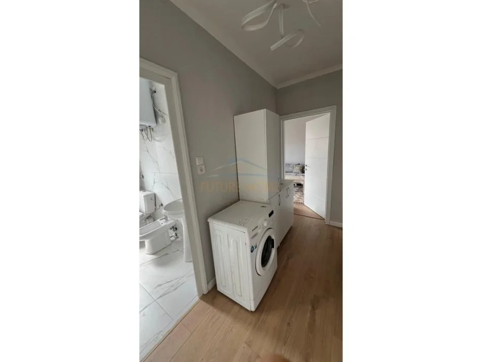 Tirane, shitet apartament 1+1 Kati 5, 50 m² 70.000 € (Kinostudio)