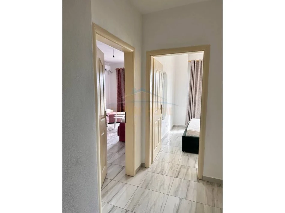 Shkembi Kavajes, shitet apartament 1+1+Ballkon Kati 9, 62 m² 68.000 € (Durres)