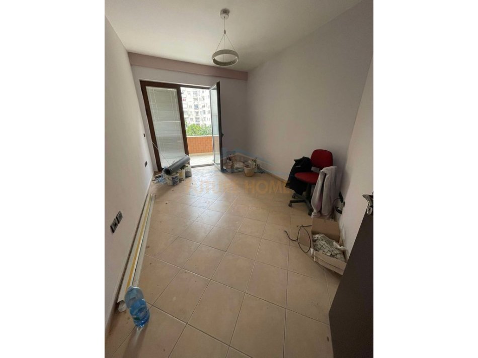 Tirane, shitet apartament 2+1 Kati 3, 100 m² 168.750 € (Myslym Shyri)