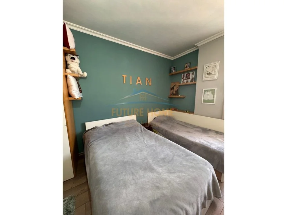 Tirane, shitet apartament 2+1+Ballkon Kati 4, 104 m² 161.000 € (Fresk)