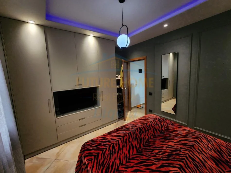 Tirane, shitet apartament 1+1+Ballkon Kati 3, 63 m² 155.000 € (KODRA E DIELLIT)