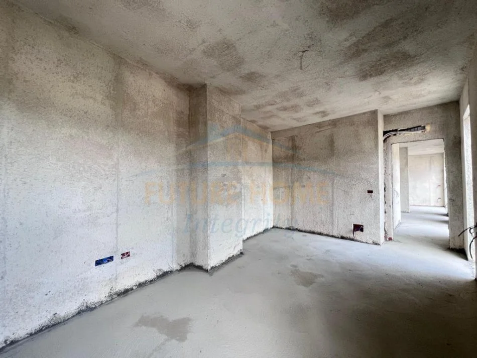 Tirane, shitet apartament 1+1 Kati 7, 83 m² 142.000 € (Ish Tregu)