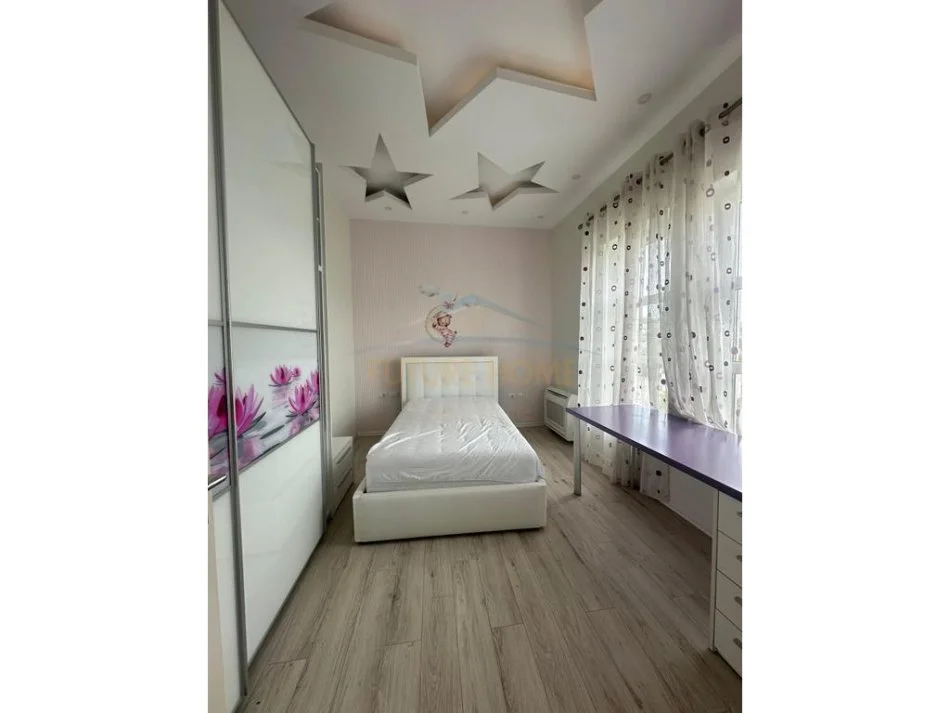 Tirane,TEG, jepet me qera Vile , 5.000 € (Rezidenca Rolling Hills)