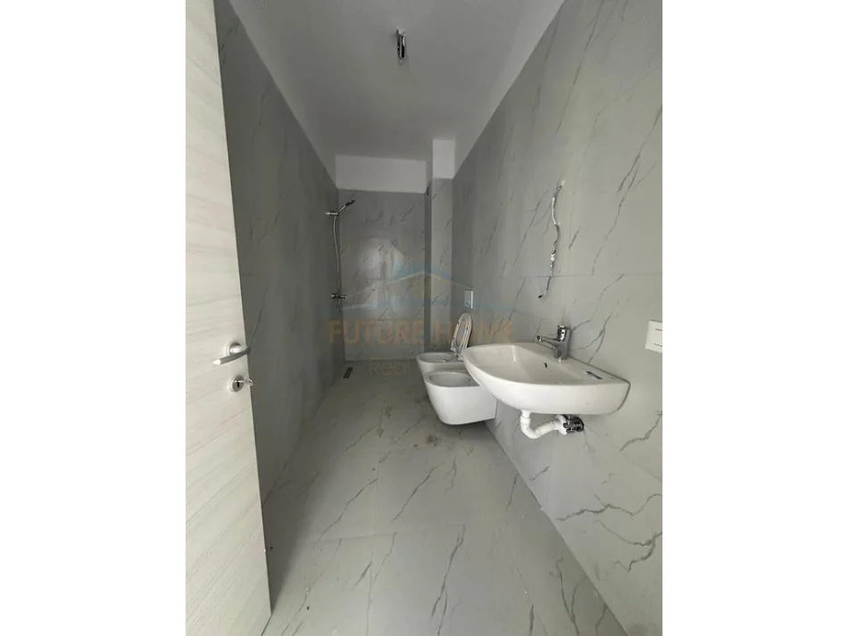 Tirane, shitet apartament 2+1+Aneks+Ballkon Kati 7, 140 m² 420.000 € (RRUGA MYSLYM SHYRI)
