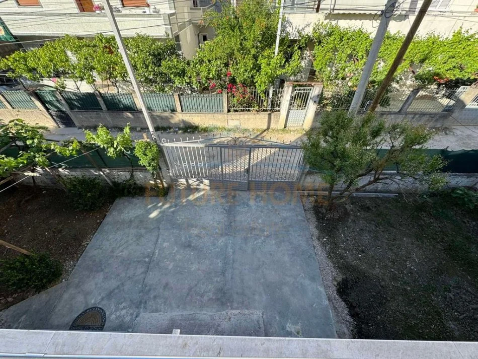 Tirane, jepet me qera shtepi 2 Katshe Kati 0, 100 m² 500 € (Unaza e Re)