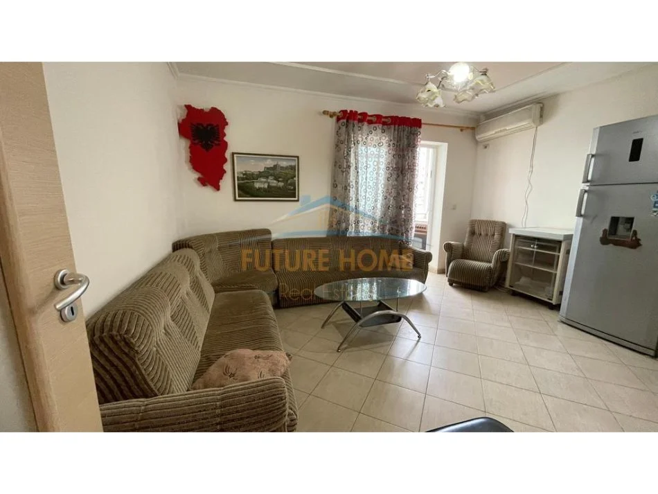 Tirane, jepet me qera apartament 2+1 Kati 6, 80 m² 550 € (Pazari i Ri)