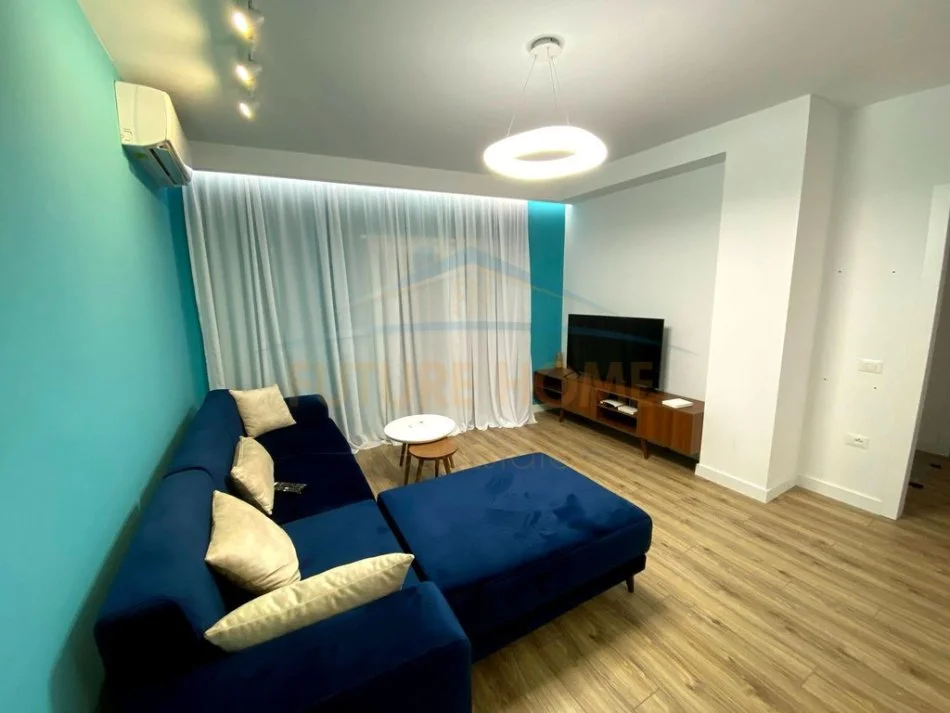 Tirane, shitet apartament 2+1 Kati 2, 94 m² 140.000 € (Rruga Engjell Mashi)