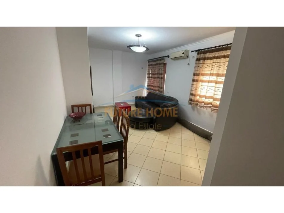 Tirane, jepet me qera apartament 2+1 Kati 5, 114 m² 450 € (Rruga e Dibres)
