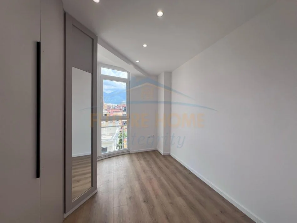 Tirane, shitet apartament 2+1+Ballkon Kati 4, 78 m² 195.000 € (PAZARI RI)    AL51505