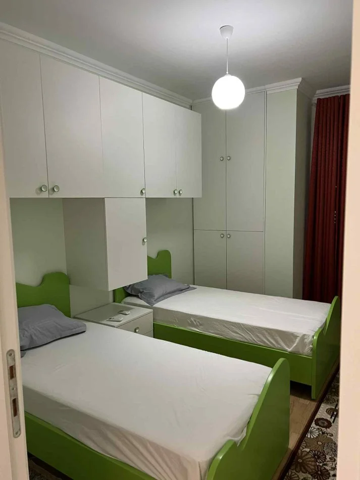 Tirane, jepet me qera apartament 2+1+Ballkon Kati 3, 100 m² 700 € (FIORI DI BOSKO)