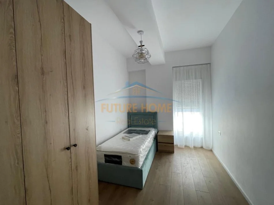 Tirane, jap me qera apartament 2+1 Kati 5, 85 m² 550 € (ALI DEMI)