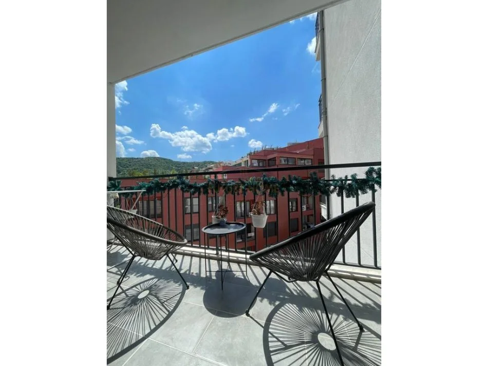 Tirane, jepet me qera apartament 2+1 Kati 5, 87 m² 800 € (Kodra e Diellit)