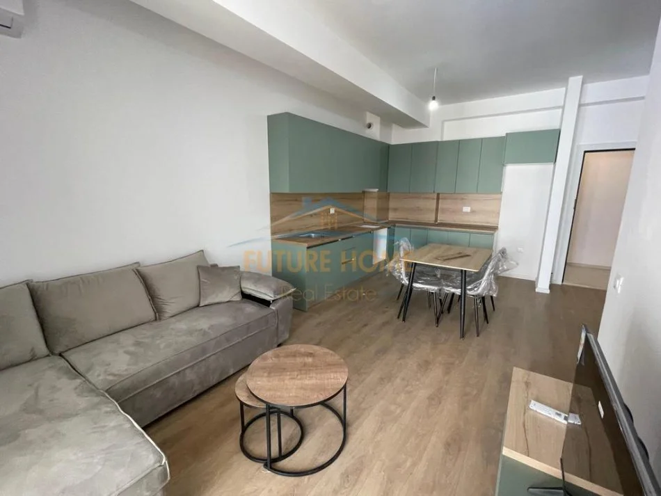 Tirane, jap me qera apartament 1+1 Kati 5, 55 m² 400 € (ALIDEMI)