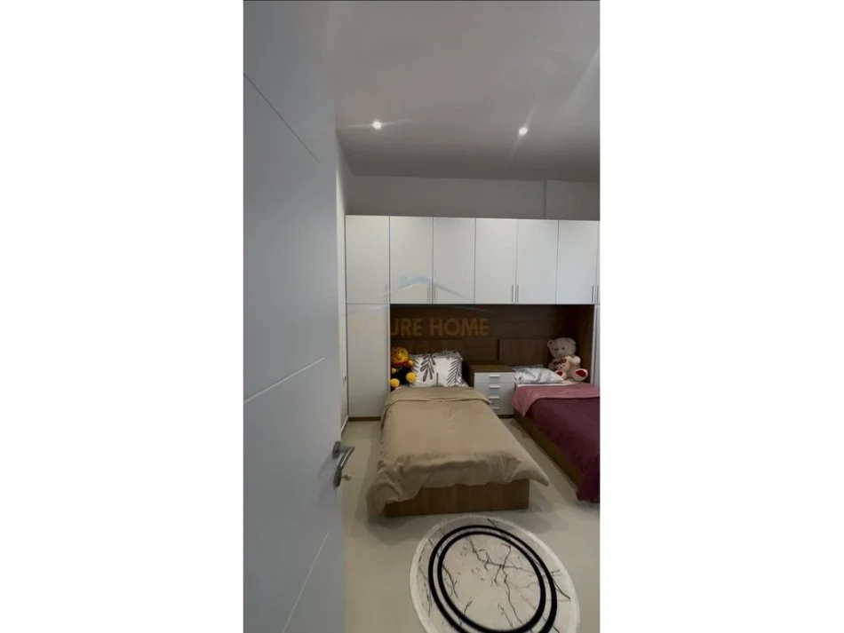 Durres, shitet apartament 2+1 Kati 0, 150.000 € 