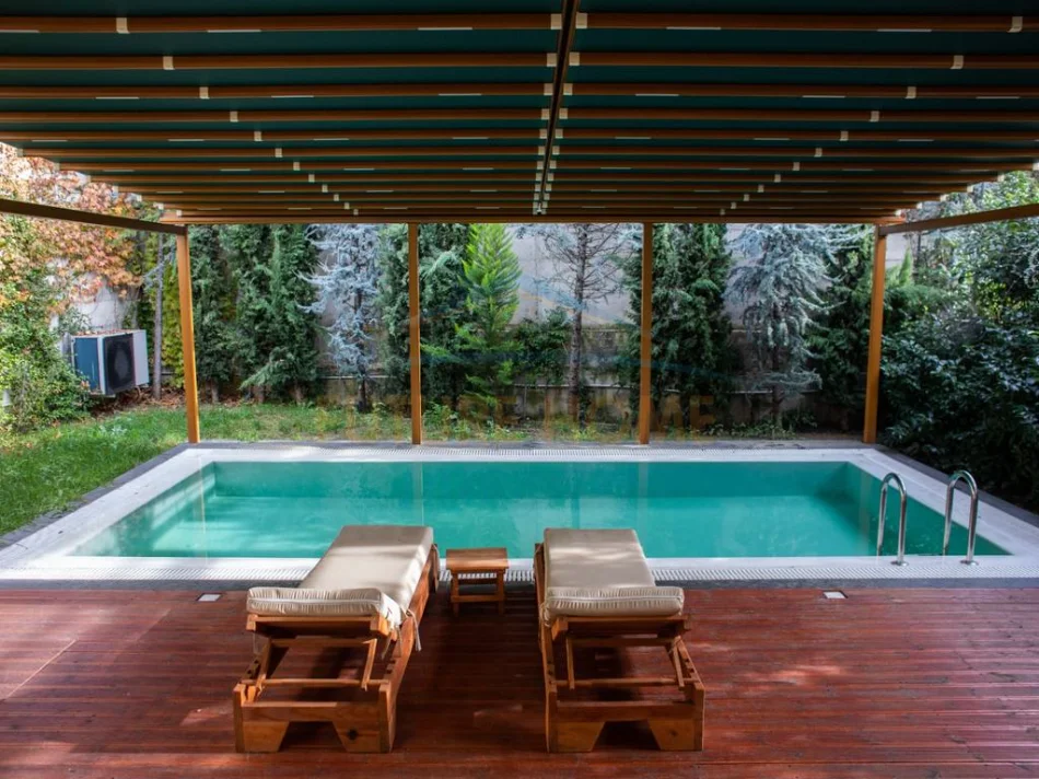 Tirane, shitet Vile 3-Kateshe, 255 m² 818.000 € (Rezidenca Porta e Gjelbër)