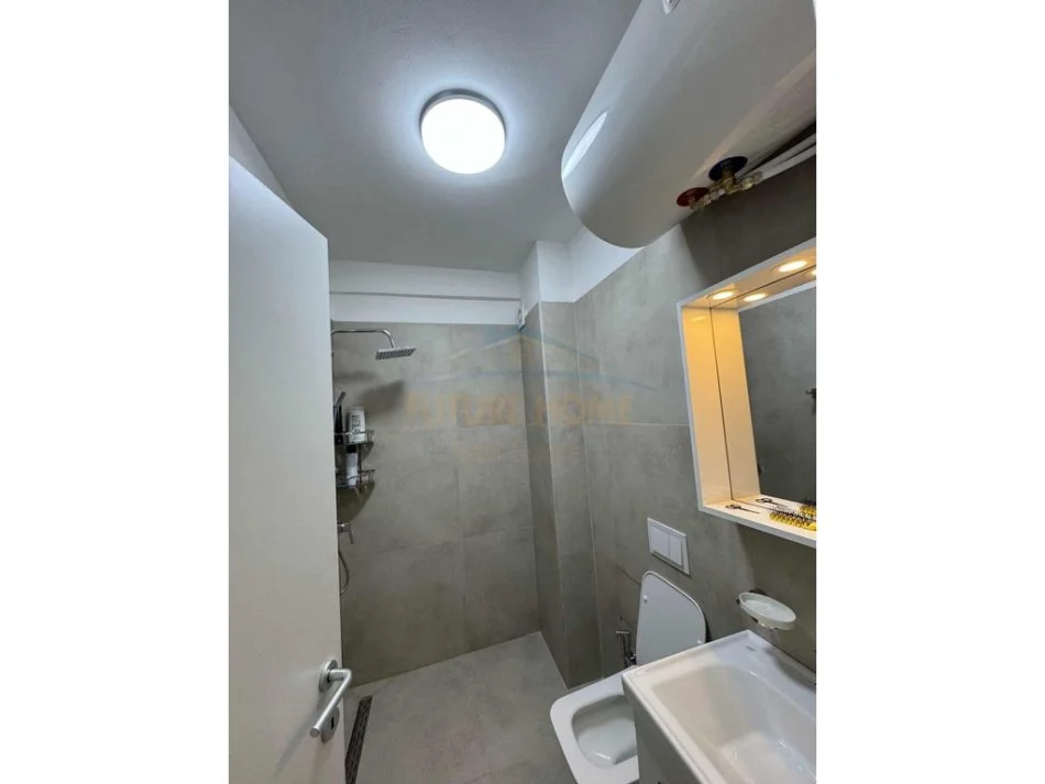 Tirane, shitet apartament 1+1 Kati 4, 49 m² 125.000 € (selite)