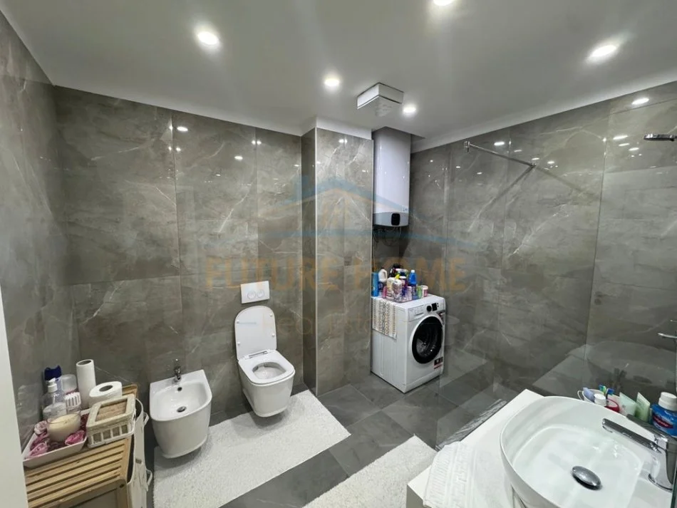 Tirane, shitet apartament 3+1 Kati 4, 118 m² 290.000 € (Kompleksi Turdiu)