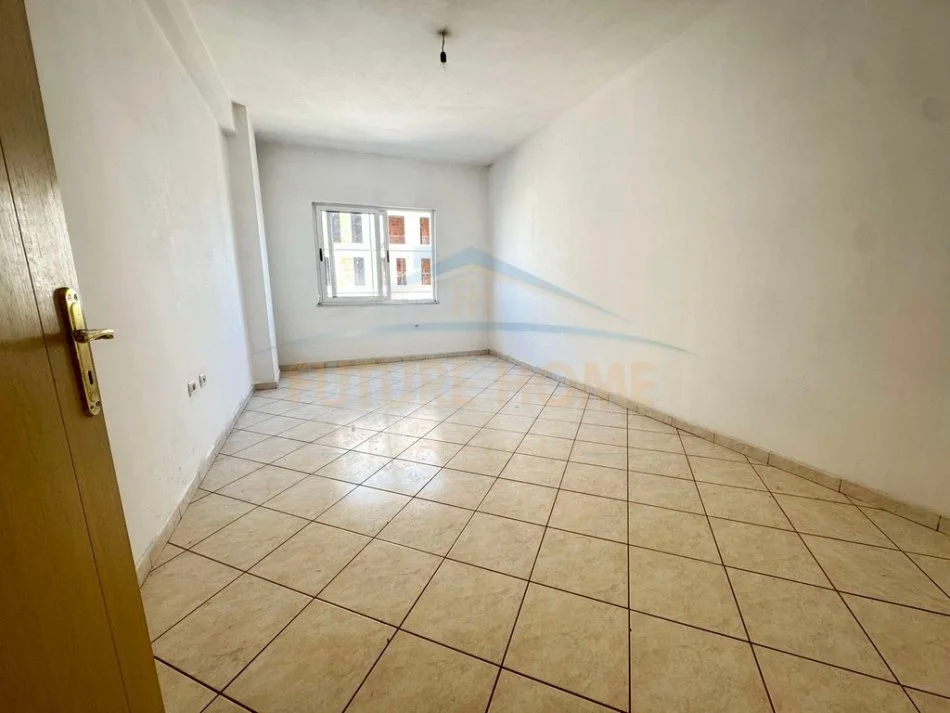 Tirane, shitet apartament 2+1 Kati 5, 117 m² 141.000 € (UNAZA RE)   UNA52909