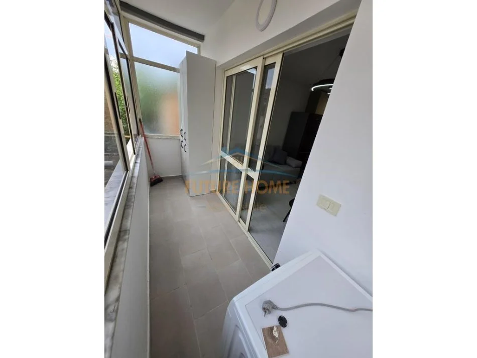 Tirane, jepet me qera apartament 1+1 Kati 5, 47 m² 600 € (MYSLYM SHYRI)