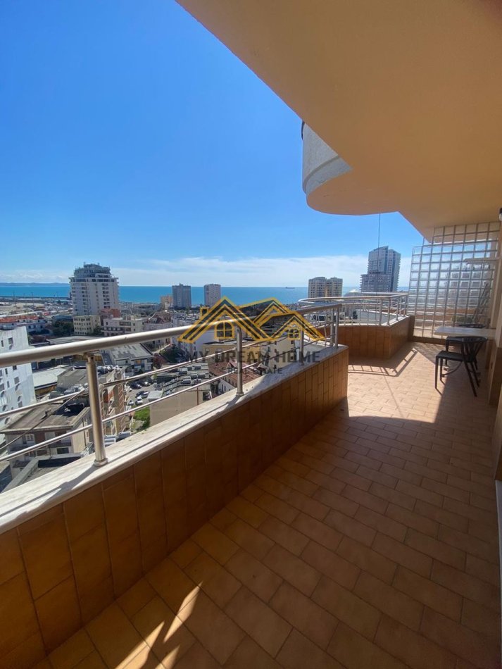 Durres, jepet me qera 2+1 , 100 m² 700 € (LAGJA NR.3)