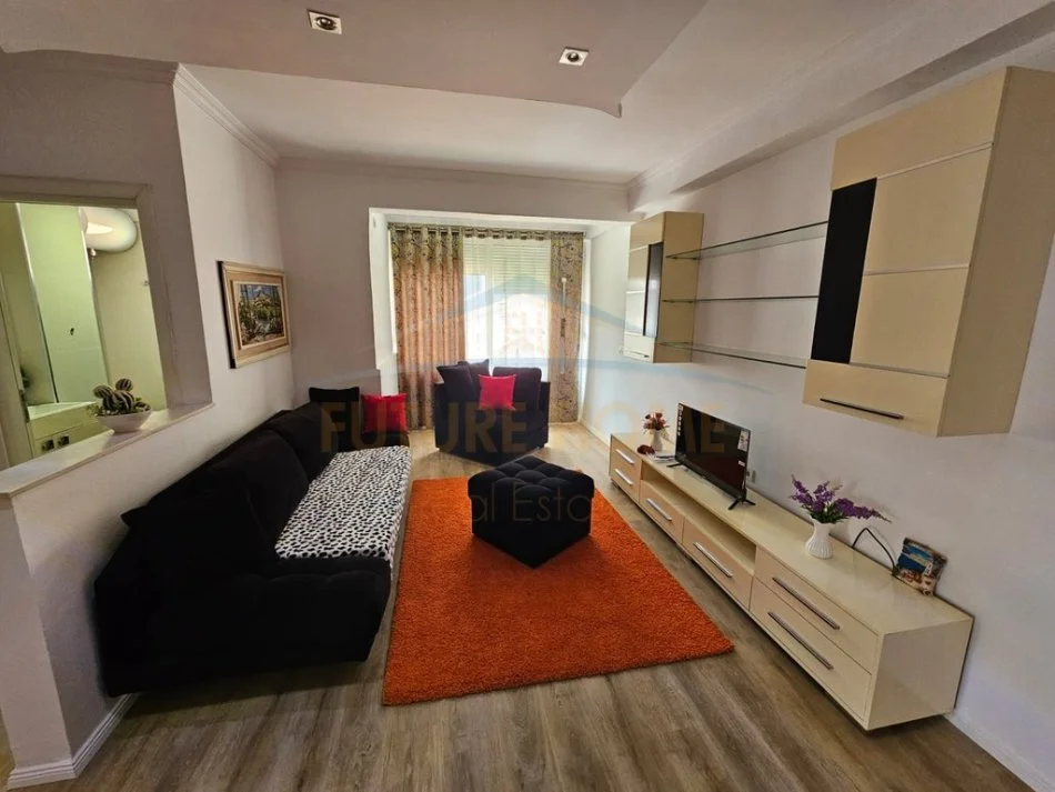 Tirane, shitet apartament 2+1 Kati 6, 88 m² (Rruga Kristofor Kissi)