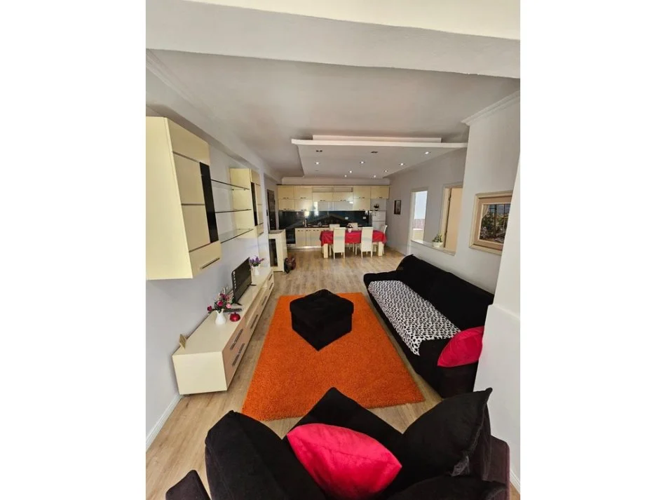 Tirane, shitet apartament 2+1 Kati 6, 88 m² (Rruga Kristofor Kissi)
