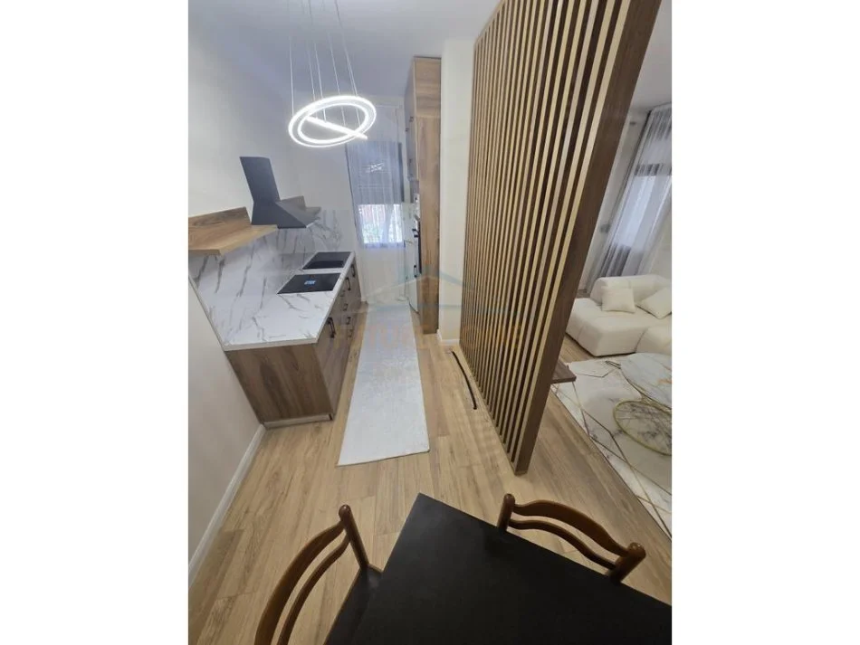 Shkembi Kavajes, shitet apartament 1+1+Ballkon Kati 2, 70 m² 88.000 € (Kavaje)