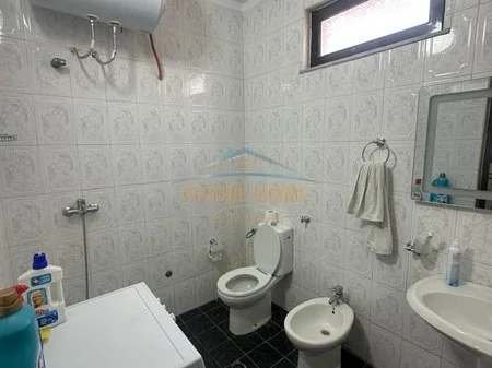 Shitet, Vilë 2-katëshe+Papafingo, Jordan Misja, Tirane. AREA53083