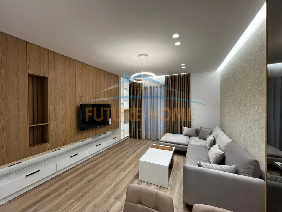 Tirane, jepet me qera apartament 2+1+Ballkon Kati 6, 120 m² 1.600 € 