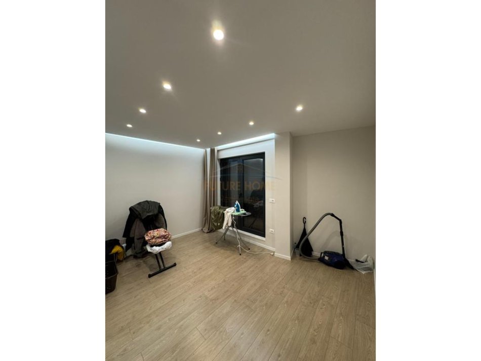 Tirane, shitet apartament 2+1+Ballkon Kati 2, 110 m² 265.000 € (KODRA E DIELLIT)