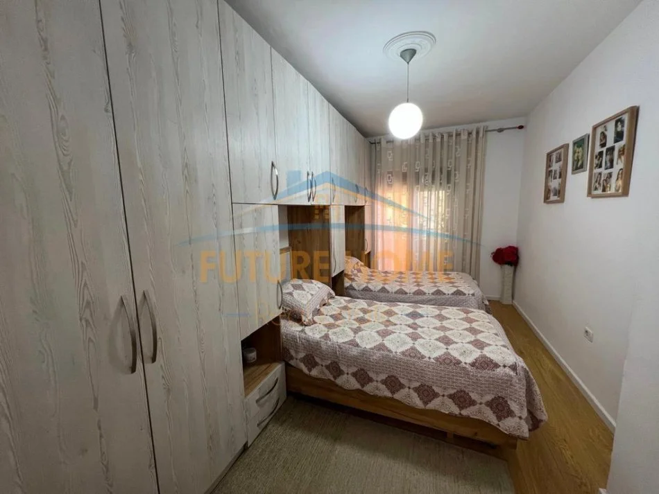 Tirane, shitet apartament 2+1 Kati 6, 88 m² 102.000 € (Rruga Kristof Kissi)