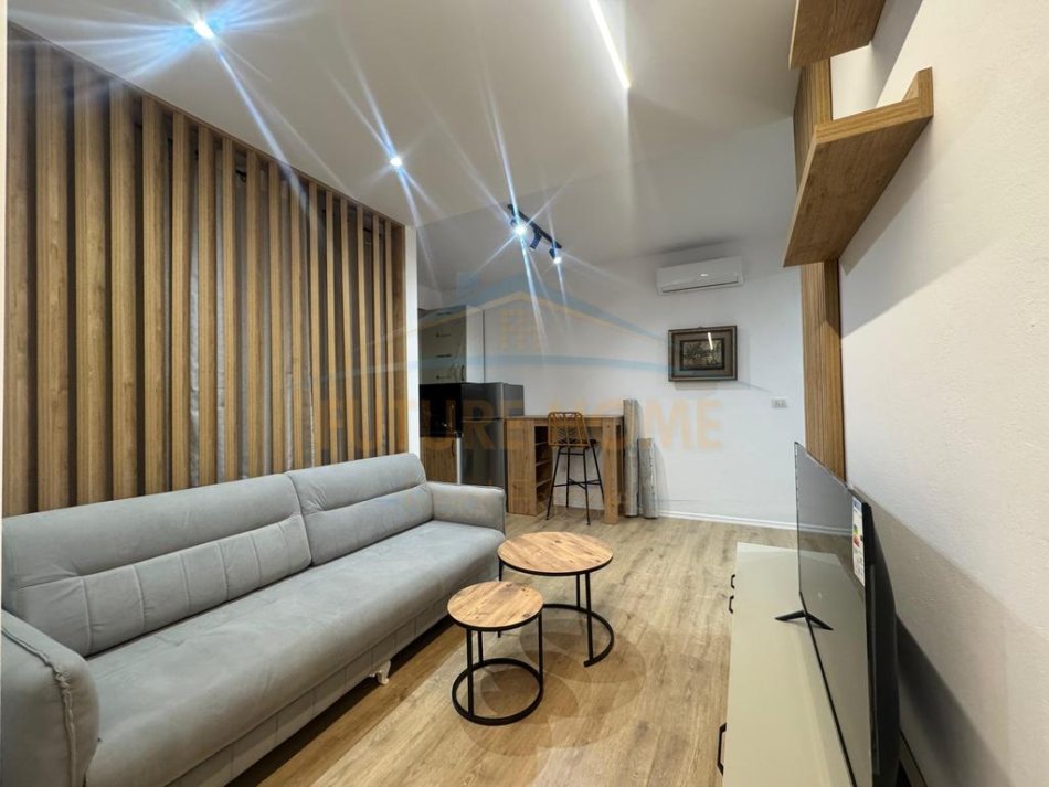 Tirane, jepet me qera apartament 2+1 Kati 1, 76 m² 550 € (Kodra e Diellit)