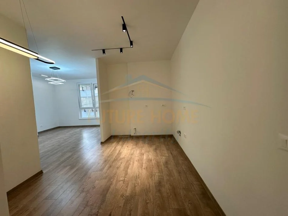 Tirane, shitet apartament 2+1,  Kati 3, 77 m² 195.000 € (Rruga e Elbasanit)
