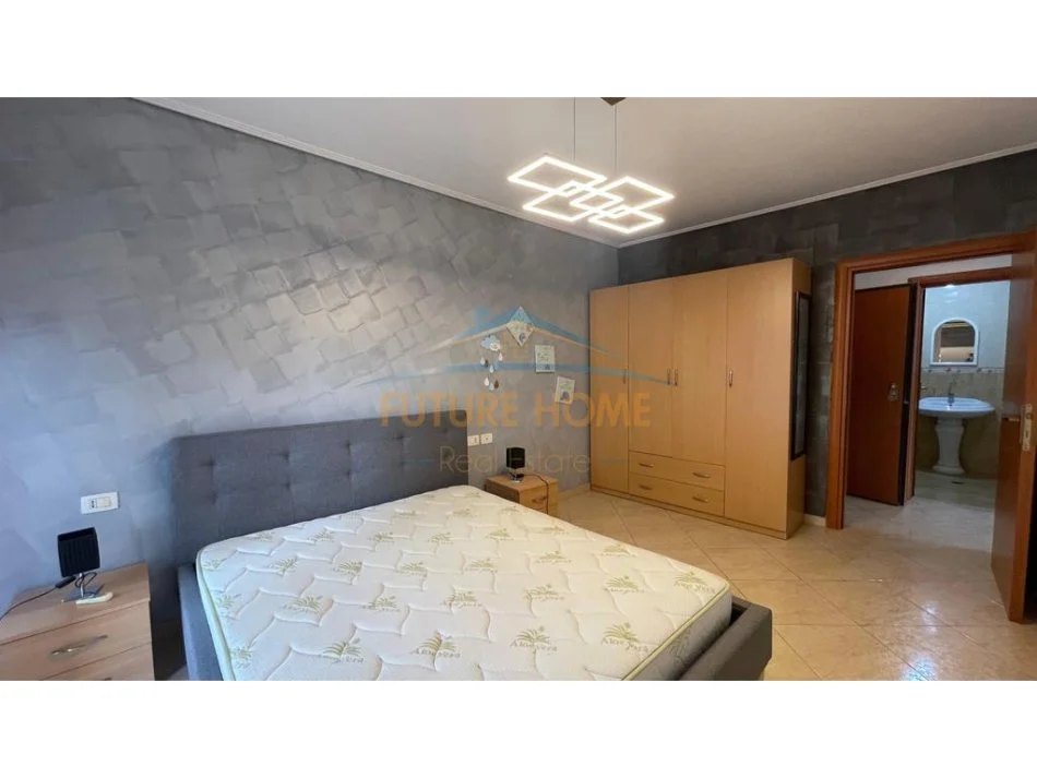 Tirane, shitet apartament 2+1 Kati 4, 98 m² 152.000 € (Rruga Ylbere Bylykbashi)