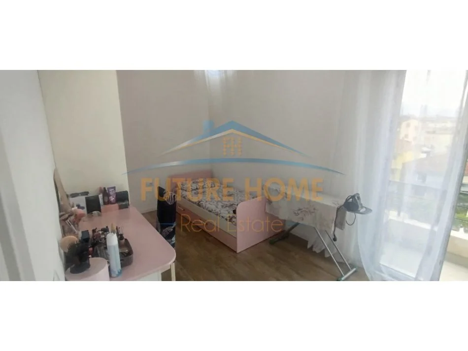 Tirane, jepet me qera apartament 2+1 Kati 5, 68 m² 500 € 