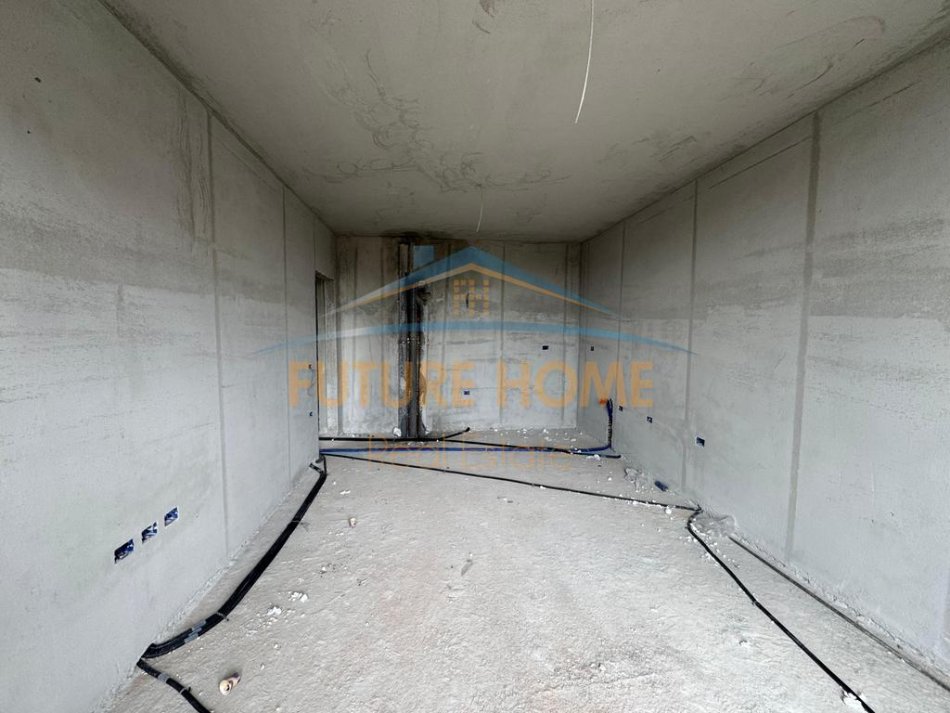 Tirane, shes apartament 1+1+Ballkon Kati 2, 62 m² 74.000 € (Paskuqan)