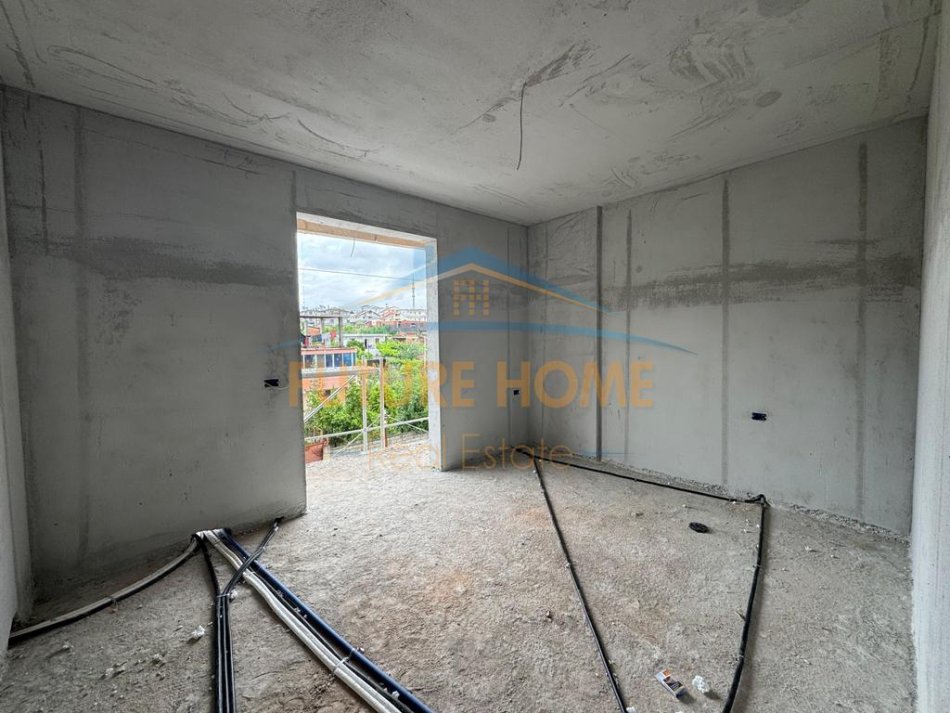 Tirane, shes apartament 1+1+Ballkon Kati 2, 62 m² 74.000 € (Paskuqan)