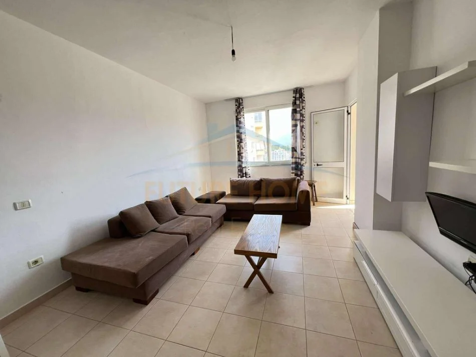 Tirane, shitet apartament 1+1 Kati 8, 73 m² 90.000 € (Unaza e Re)