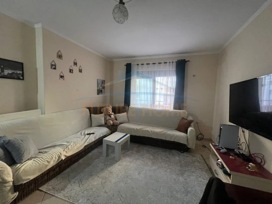 Tirane, shitet apartament 2+1 Kati 4, 94 m² 128.000 € (Rruga Alexandri i Madh)