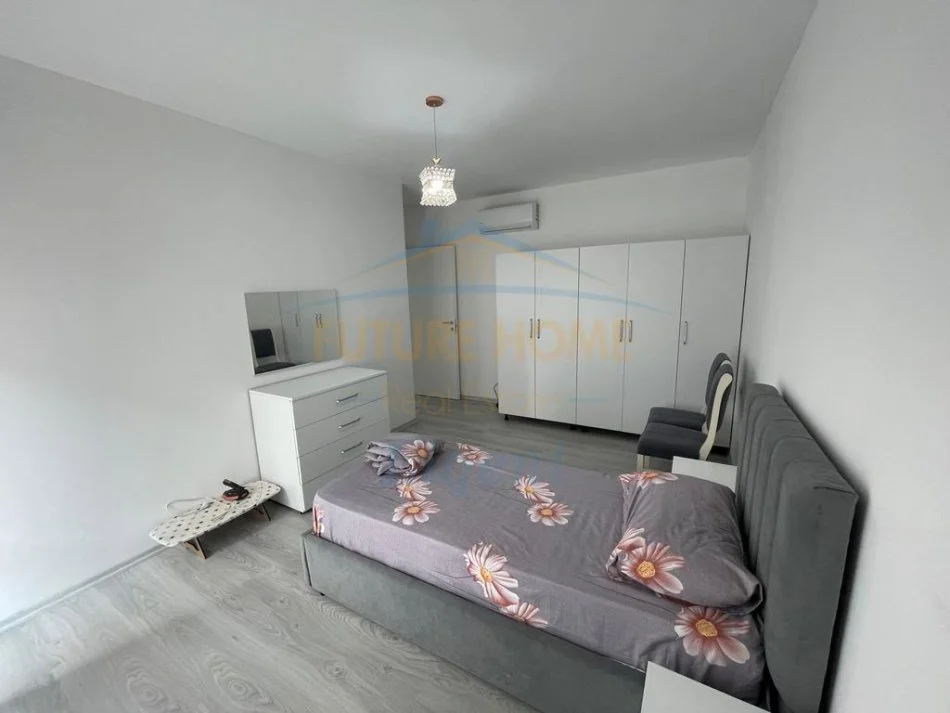 Tirane, jepet me qera apartament 2+1 Kati 3, 94 m² 750 € (Don Bosko)