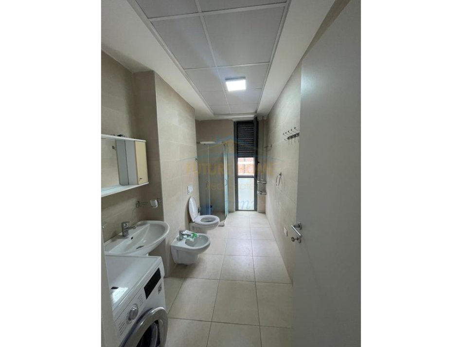 Tirane, jap me qera apartament 2+1 Kati 3, 94 m² 750 € (Fiori di Bosko)
