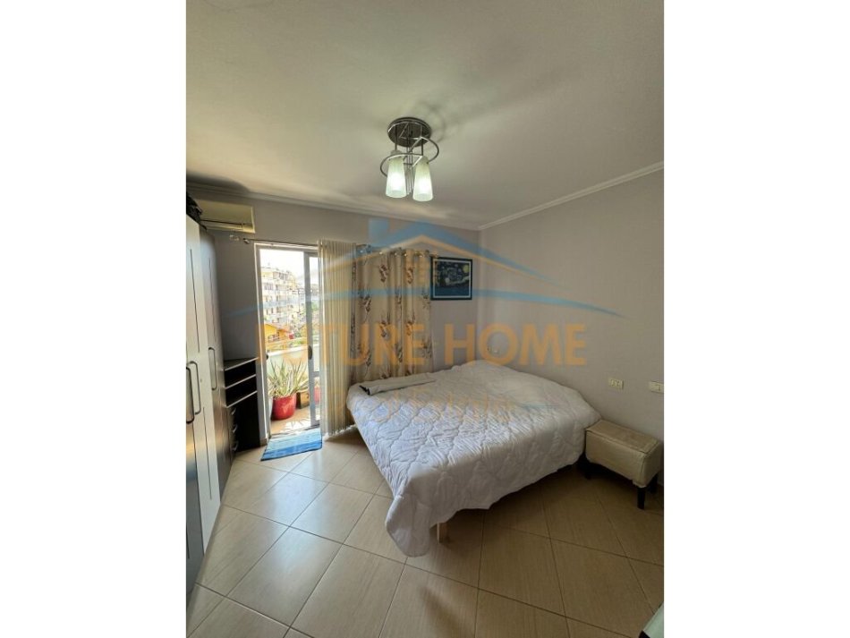 Tirane, jepet me qera apartament 2+1+Ballkon Kati 2, 103 m² 450 € (Fresk)