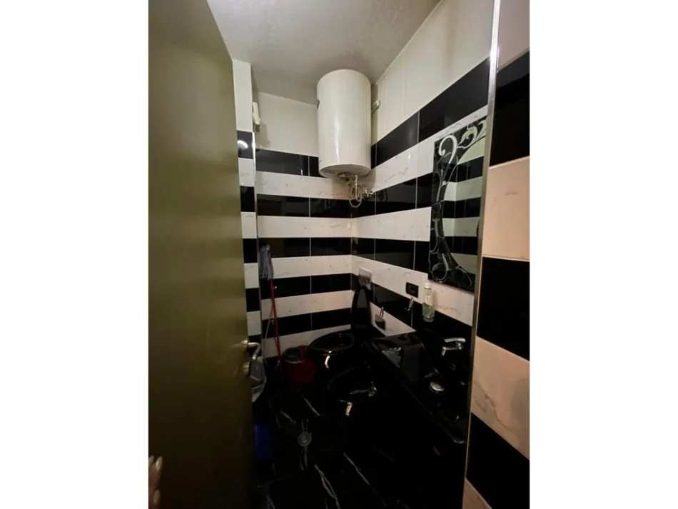 Tirane, shitet 2+1 Kati 3, 100 m² 165.000 € (Kodra e Diellit)