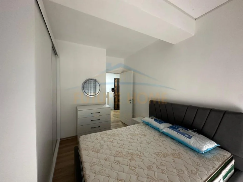 Tirane, jepet me qera apartament 2+1+Ballkon Kati 3, 112 m² 600 € (Bulevardi i Ri)