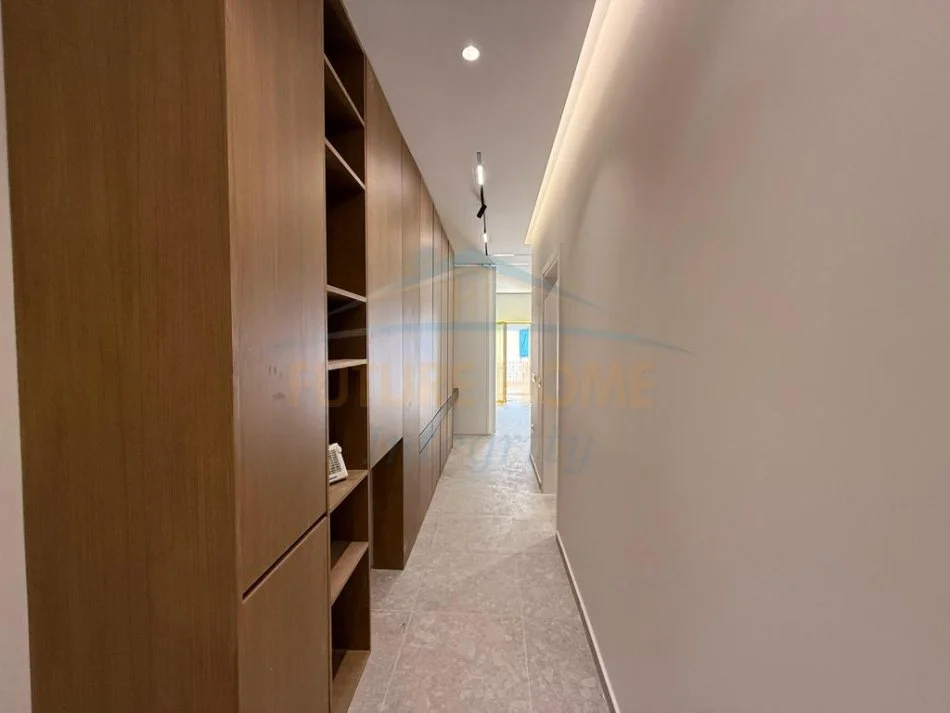 Vlore, shitet apartament 2+1+Aneks+Ballkon + POST PARKIMI Kati 2, 115 m² 505.000 € (SAN TORINI DRYMADES)