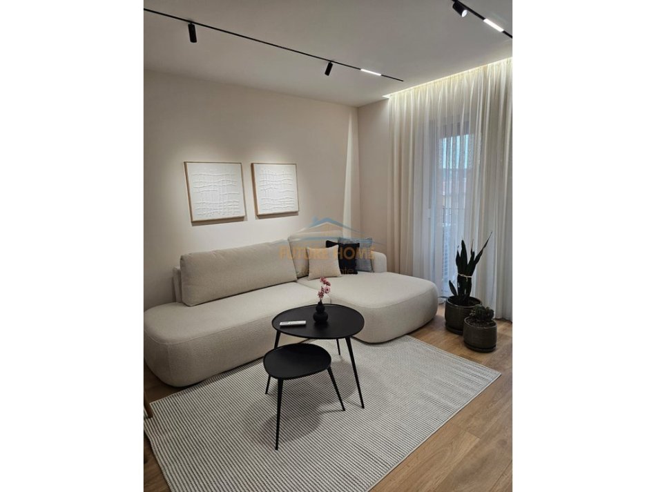 Tirane, jepet me qera apartament 2+1 Kati 4, 105 m² 750 € (Rruga Jordan Misja)