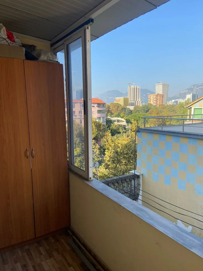 Tirane, jepet me qera apartament 1+1 Kati 2, 80 m² 600 € 
