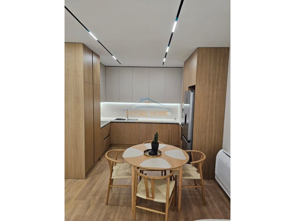 Tirane, jepet me qera apartament 2+1 Kati 4, 105 m² 750 € (Rruga Jordan Misja)